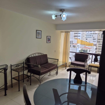 Departamento Amoblado en Alquiler en San Isidro | Frente al Parque Alfonso Ugarte
